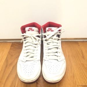 Nike Men’s 2017 Air Jordan 1 Retro High OG 10.5